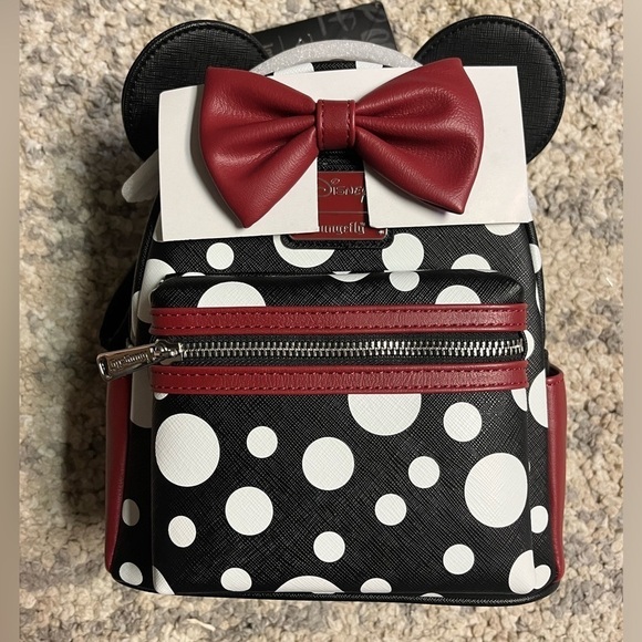 NWT Loungefly Black and White Polk A Dot Minnie Mouse Bag - Picture 1 of 6
